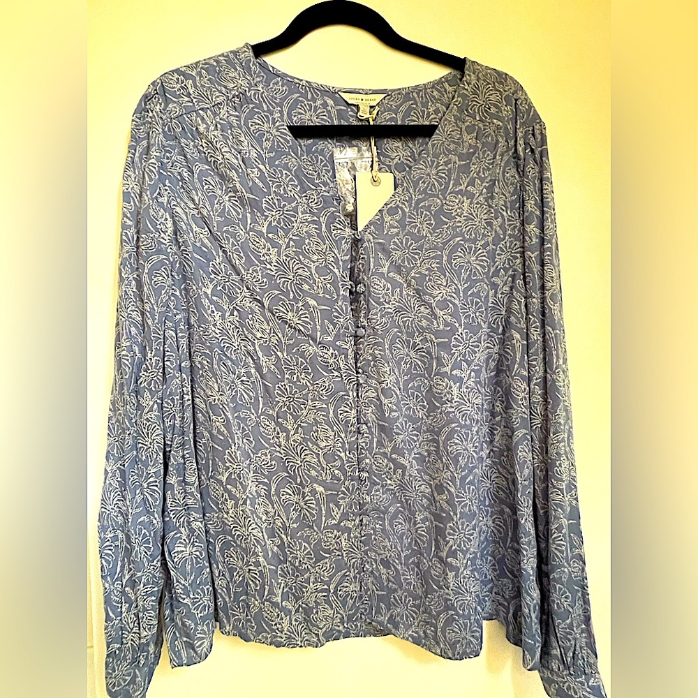 Women’s XL Grayish Blue Top
